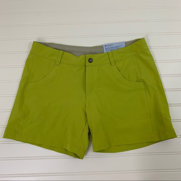 Patagonia Pants - Patagonia Women’s Happy Hike Green Shorts